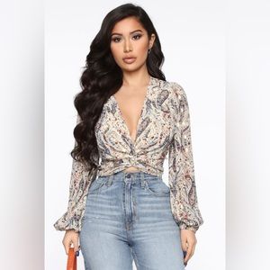 Fashion Nova long sleeve crop top